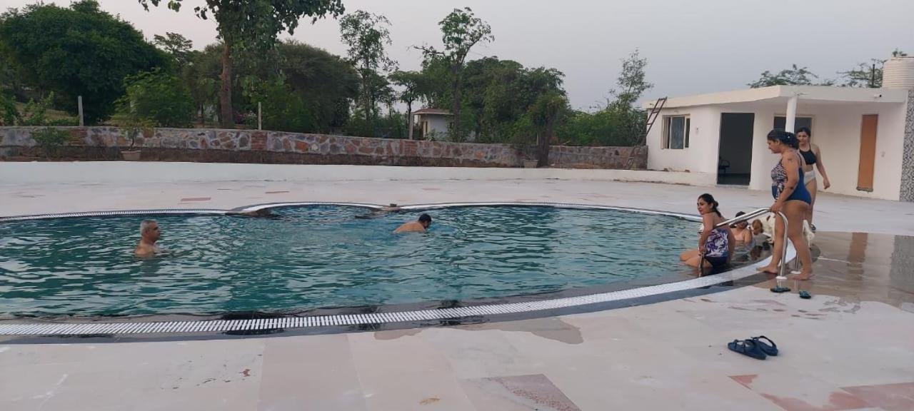 Villa Aravali Hill View Estate Gurgaon Exterior foto